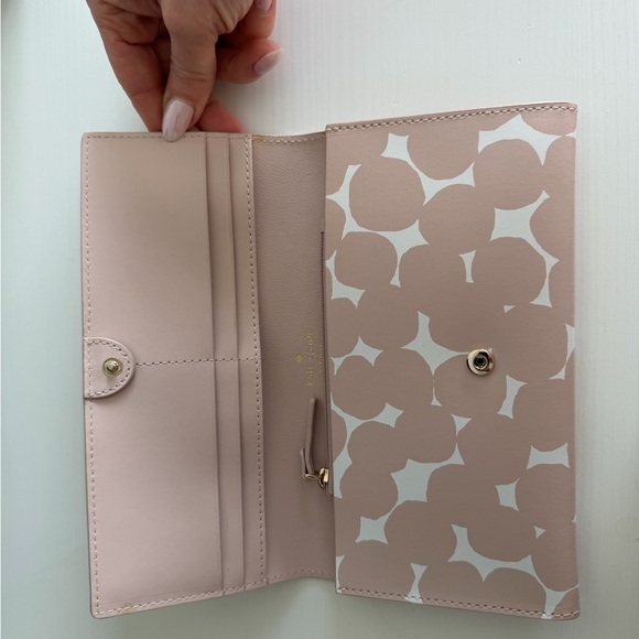 Kate Spade Blush and White Patterned Wallet - Picture 3 of 4